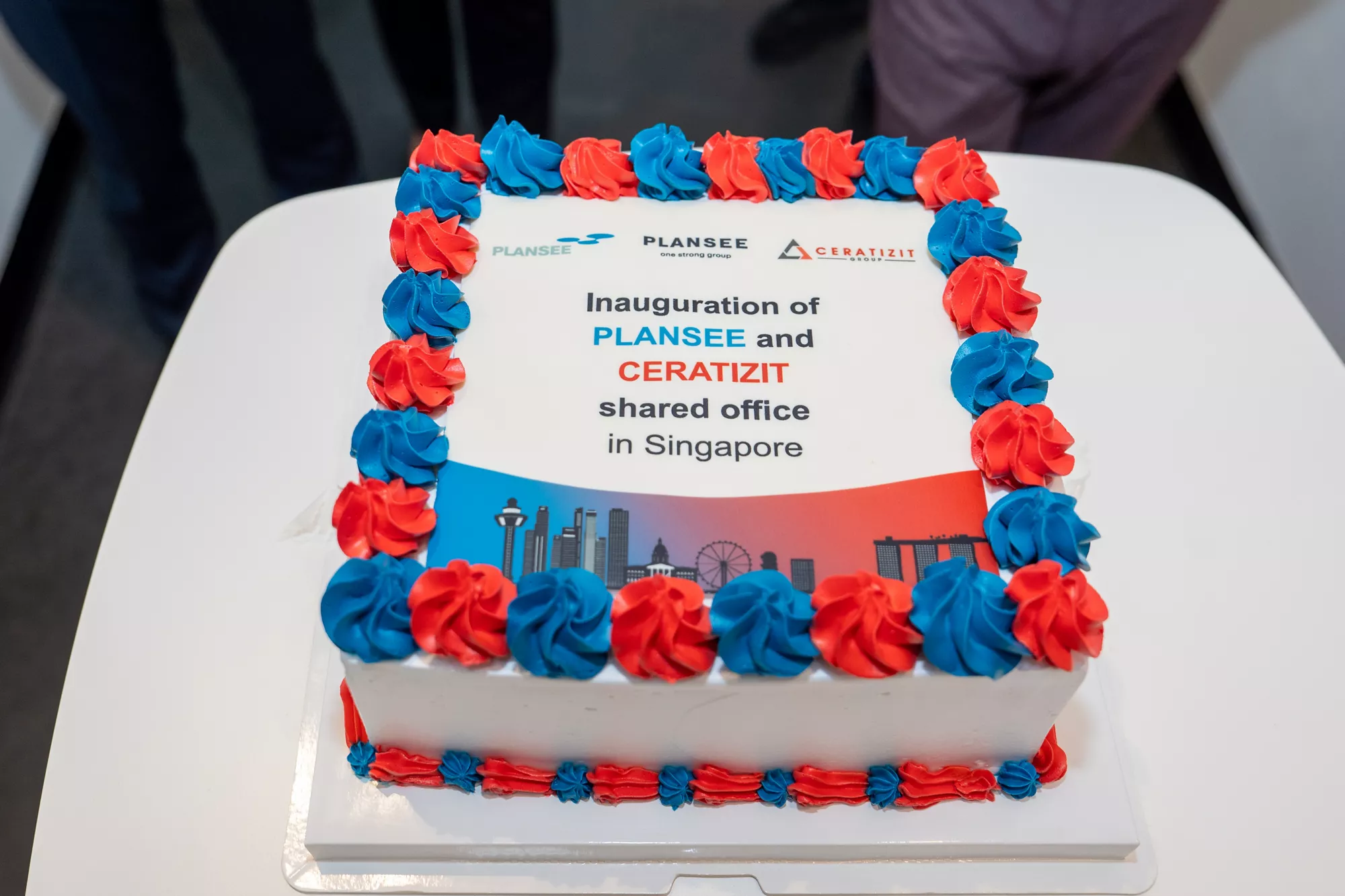 Gâteau pour inauguration du bureau