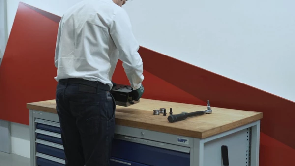 MNG – Double console with zero point clamping module | CERATIZIT | WNT ...